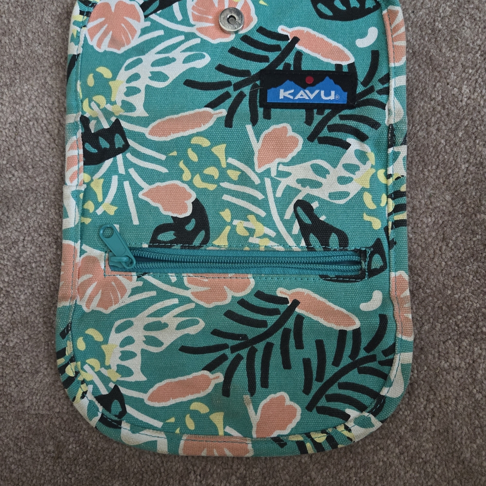 Kavu Teal and Pink Floral Pouch